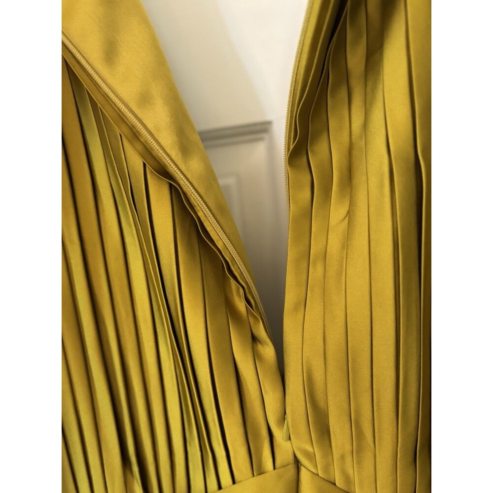 Ieena for Mac Duggal 26483 Chartreuse Pleated Dress Size 12 Fall Wedding - Picture 10 of 11